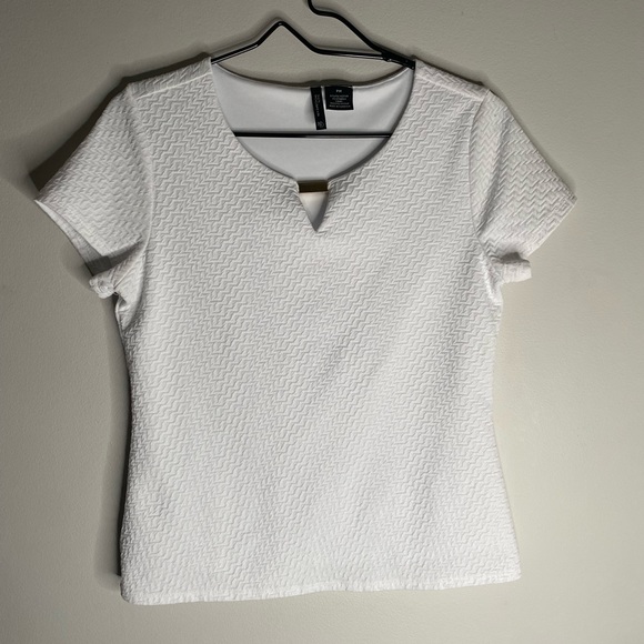 New Directions Textured White Blouse - Picture 3 of 8